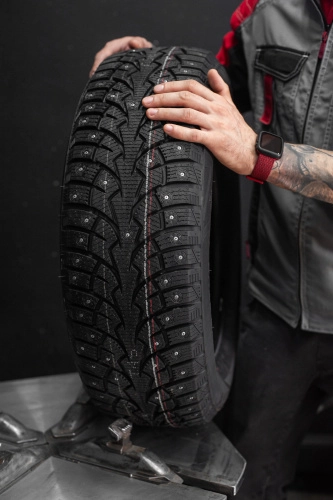 фото протектора и шины WINTERNOVA STUD I Шина ZMAX WINTERNOVA STUD I 175/70 R14 84T